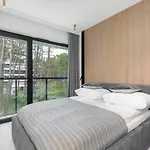 Shellter 117 J - By Jantar Apartmán *