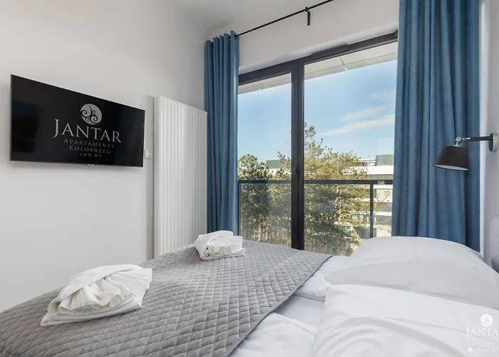 Apartment Shellter 117 J - By Jantar