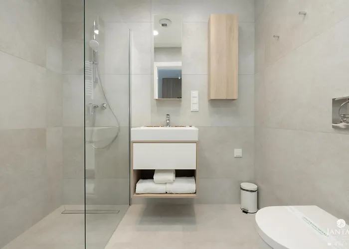 Shellter 117 J - By Jantar * Rogowo (Gryfice)