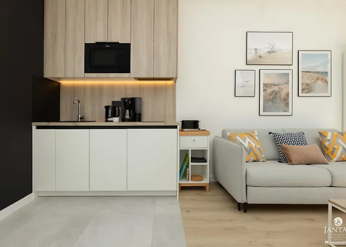 Shellter 117 J - By Jantar Apartment *