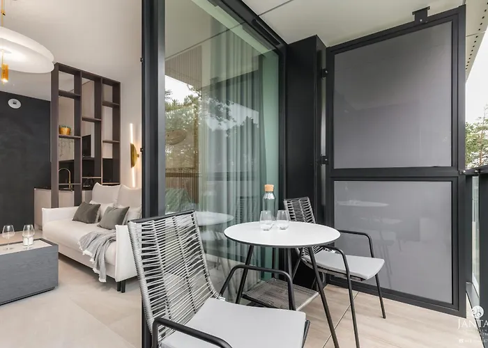 Shellter 117 J - By Jantar Rogowo (Gryfice)